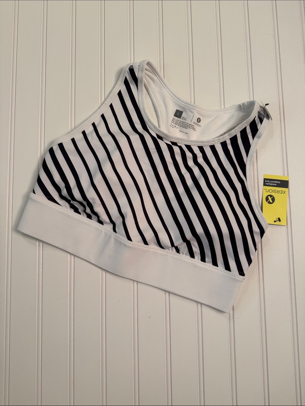 Xersion Black & White Striped Medium Support Sports Bra NWT Size Large